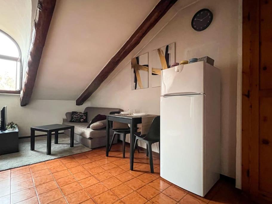 A Due Passi Dal Centro Apartment Turin Bagian luar foto